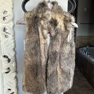 Fur vest